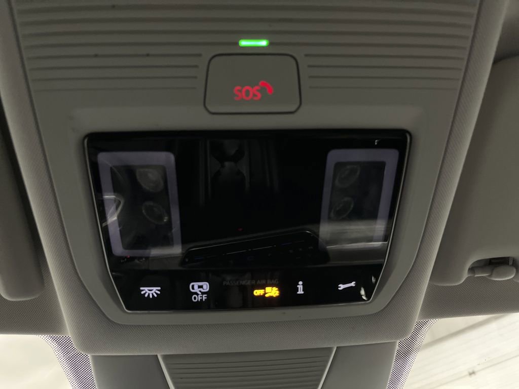 Used 2025 Volkswagen Tiguan S image 24