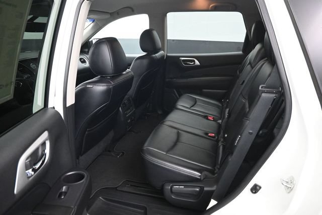 Used 2019 Nissan Pathfinder SL AWD/4WD image 10