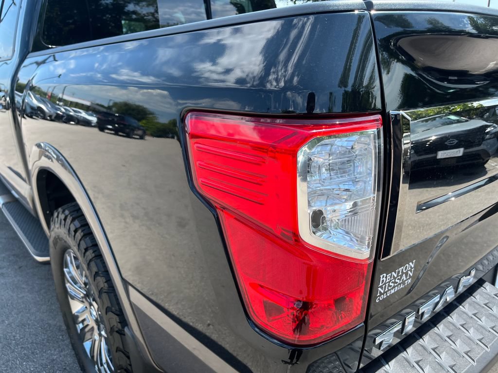 Used 2019 Nissan Titan Platinum Reserve AWD/4WD image 40