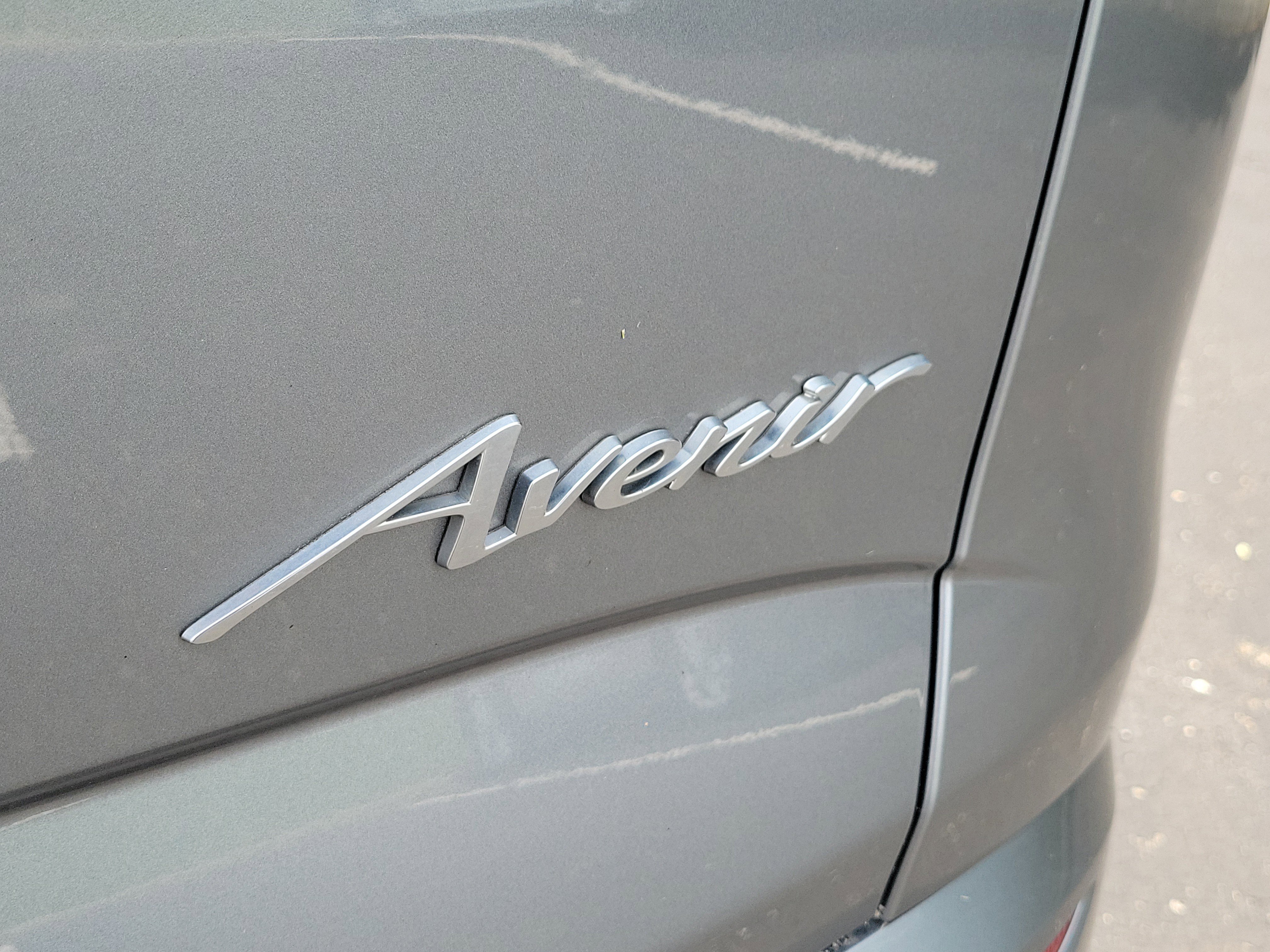 Used 2023 Buick Enclave Avenir w/ Avenir Technology Package AWD/4WD image 6