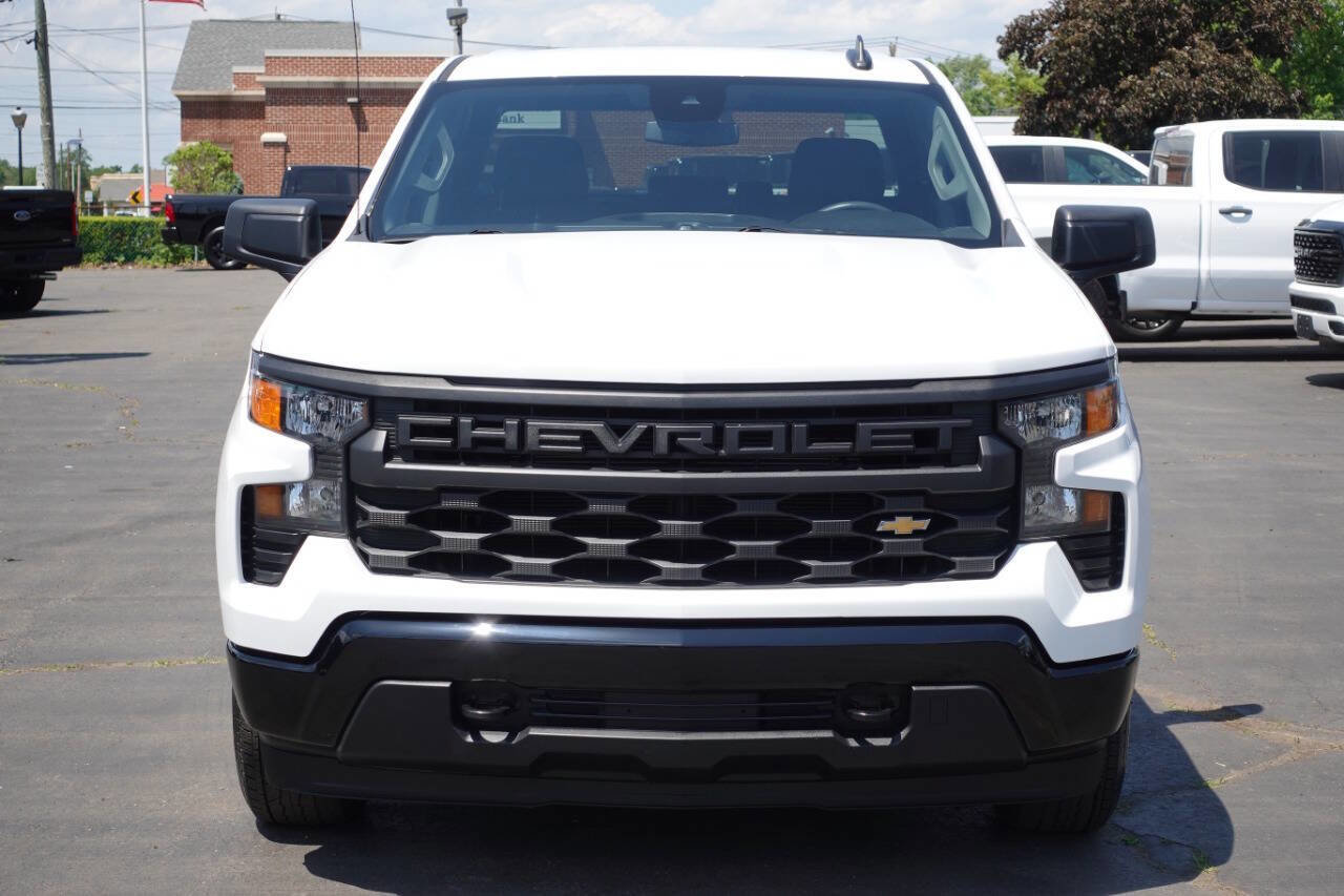 Used 2024 Chevrolet Silverado 1500 W/T w/ WT Value Package AWD/4WD image 5