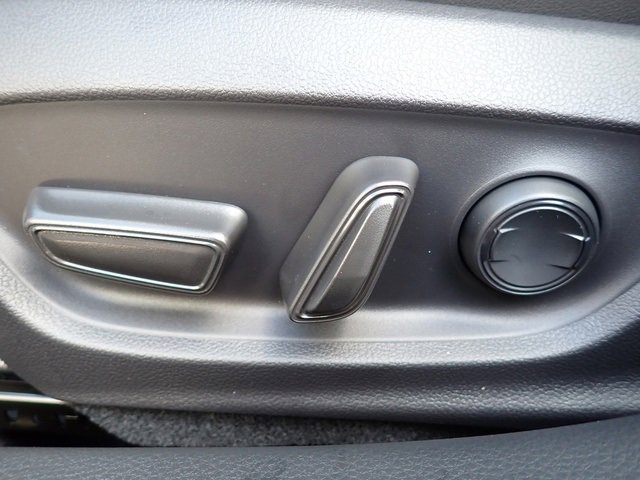 New 2026 Toyota Prius Plug-In Hybrid image 16