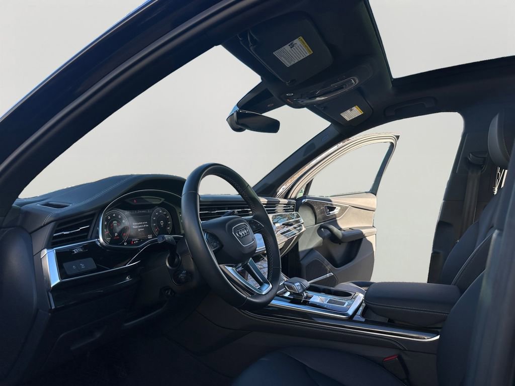 Used 2025 Audi Q7 3.0T Premium Plus image 9