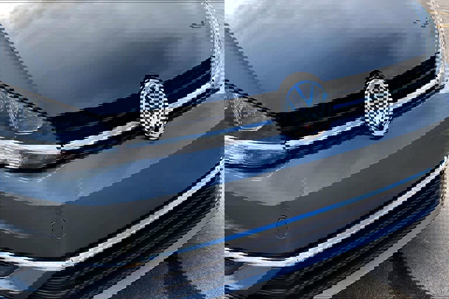 Used 2019 Volkswagen Golf S image 29