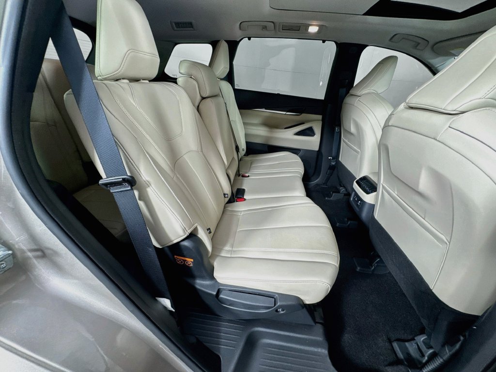 Certified 2024 INFINITI QX60 Sensory w/ Vision Package AWD/4WD image 39