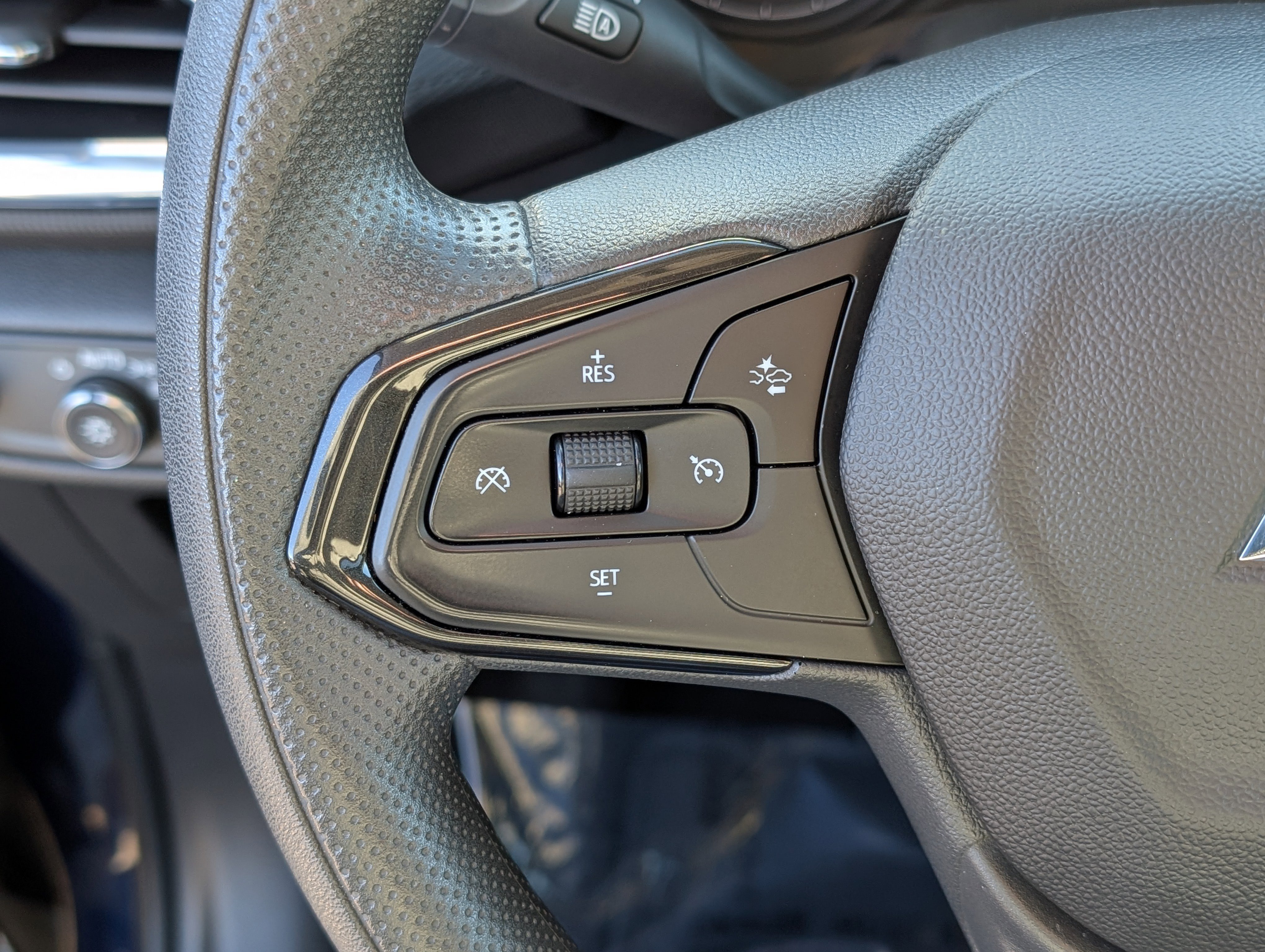 Used 2023 Chevrolet TrailBlazer LT w/ Convenience Package image 21