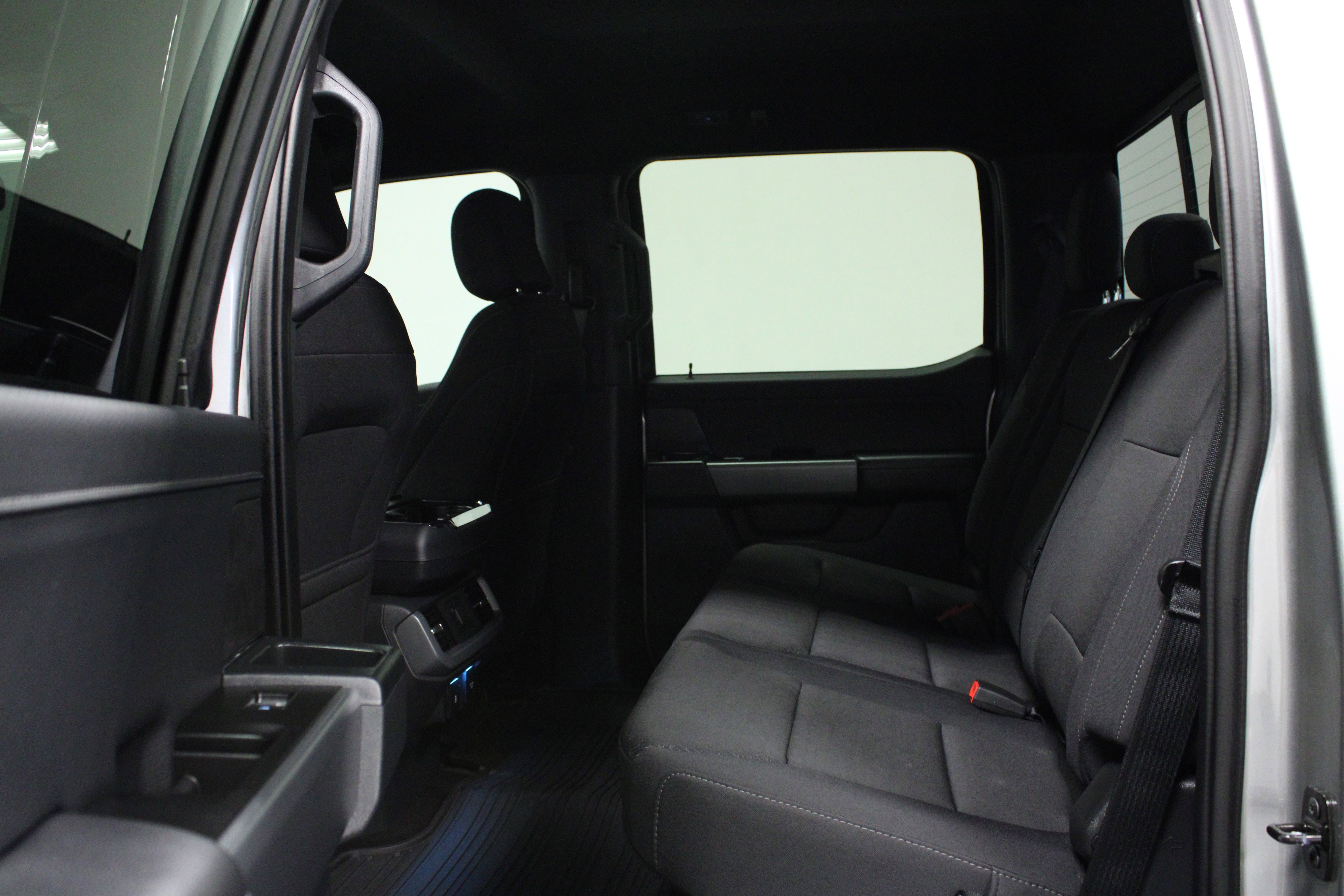 Used 2025 Ford F150 XLT w/ Equipment Group 302A MID image 13