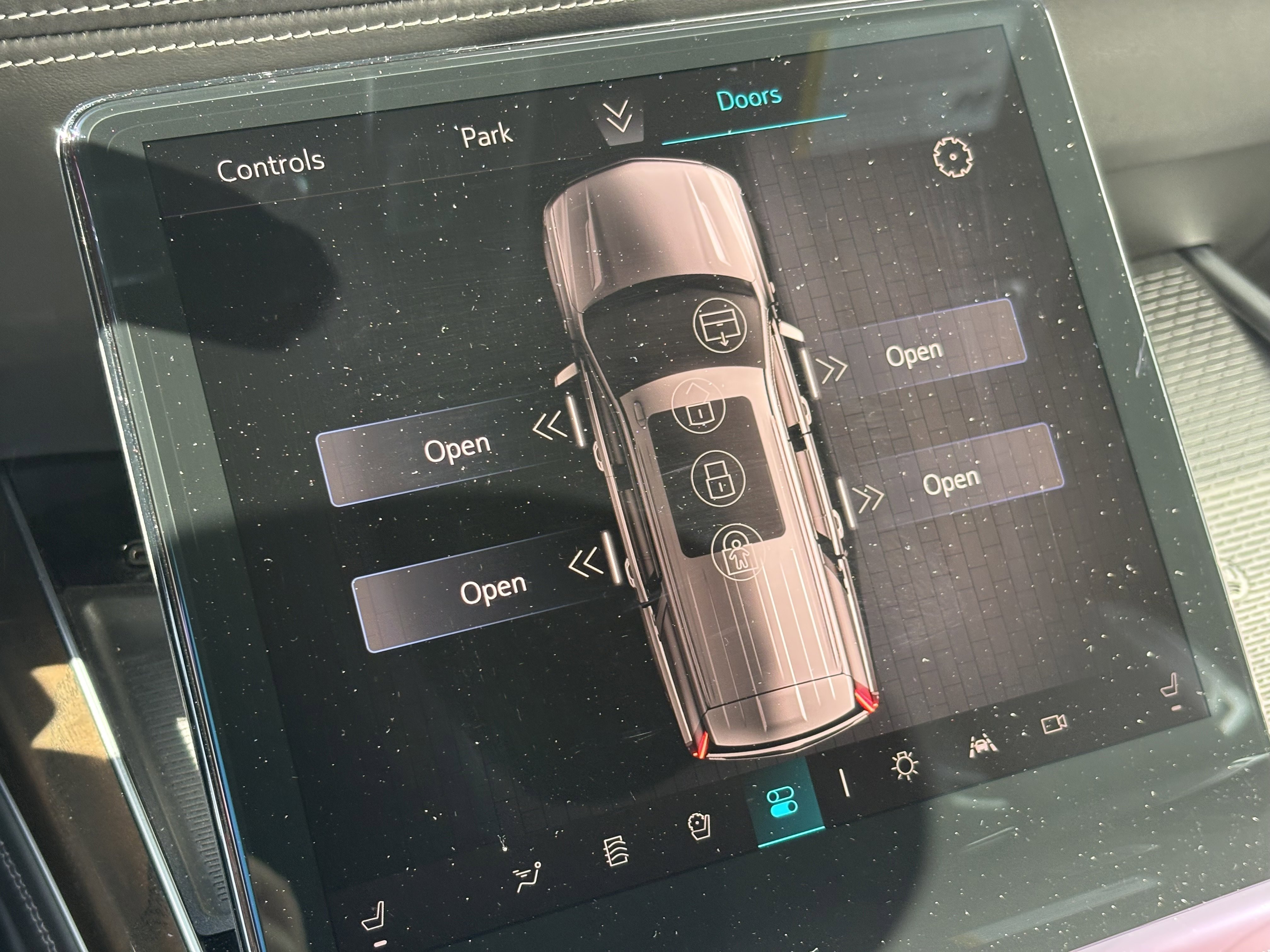 Used 2025 Cadillac Escalade ESV Premium Luxury Platinum AWD/4WD image 25