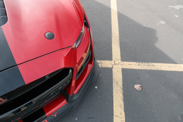 Used 2020 Ford Mustang Shelby GT500 w/ Carbon Fiber Track Pack image 98