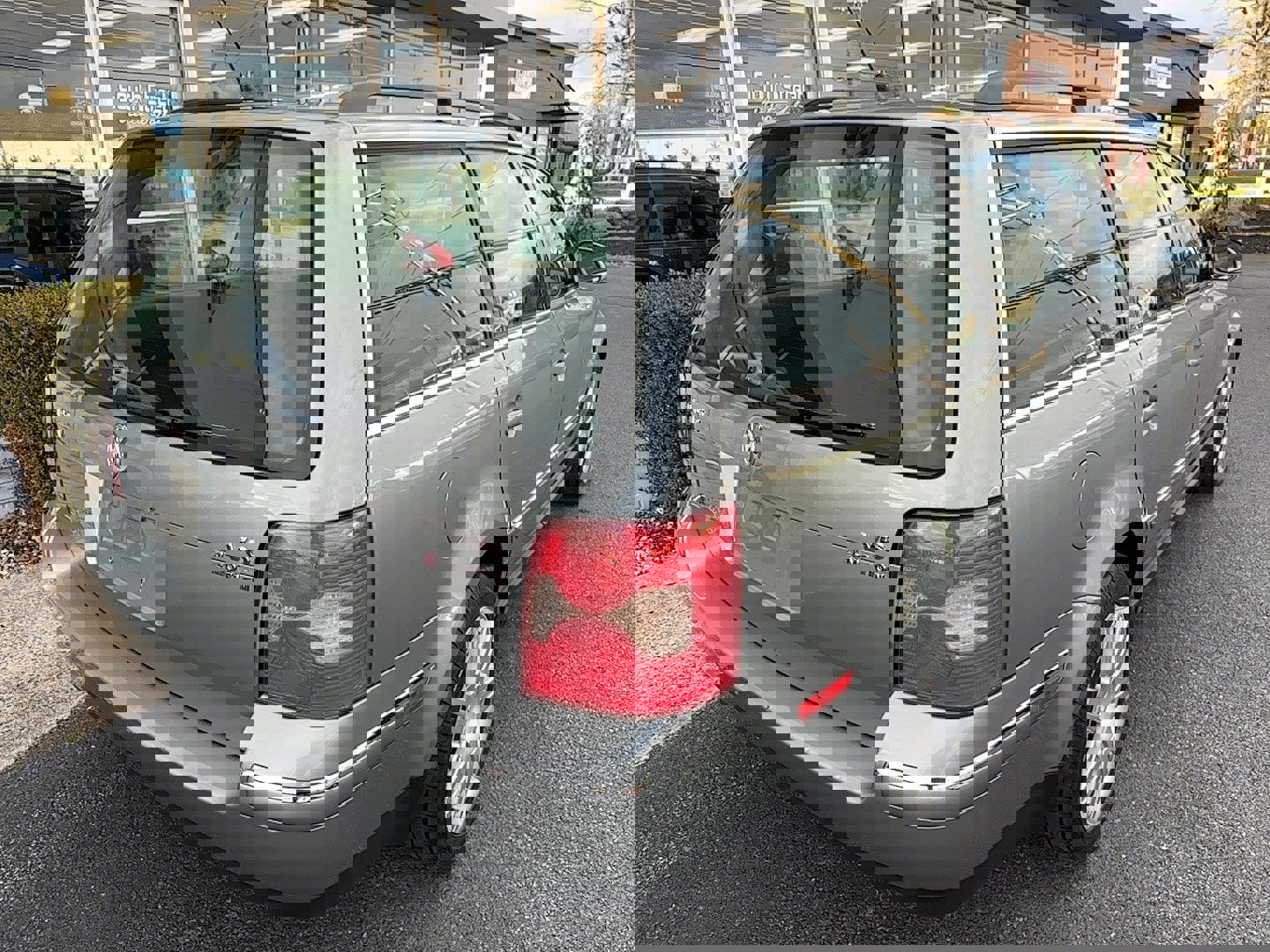 Used 2005 Volkswagen Passat GLX image 3