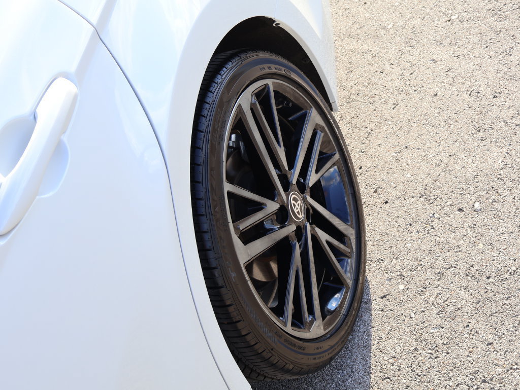 Used 2025 Toyota Camry XSE FWD image 36
