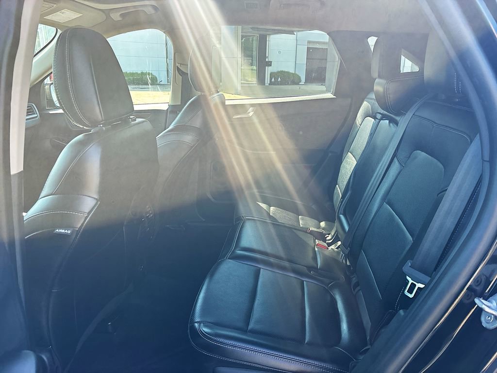 Used 2020 Ford Escape Titanium image 26