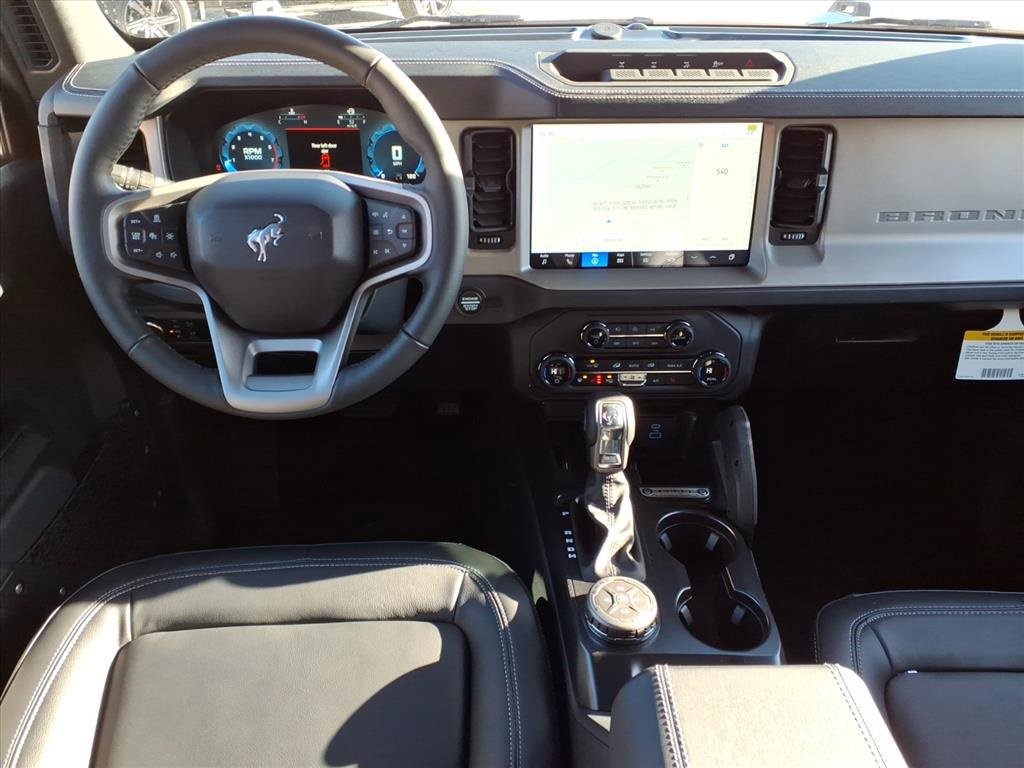 New 2025 Ford Bronco Outer Banks w/ Sasquatch Package image 14