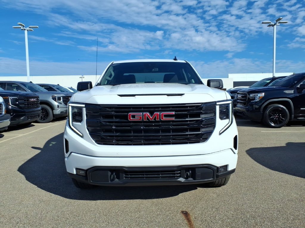 Used 2026 GMC Sierra 1500 Elevation AWD/4WD image 2