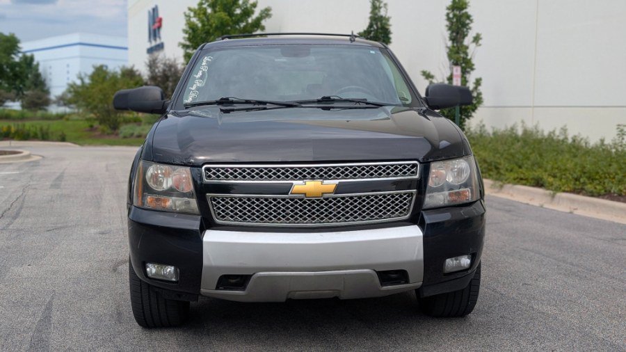 Used 2010 Chevrolet Suburban LT w/ Luxury Package AWD/4WD image 10
