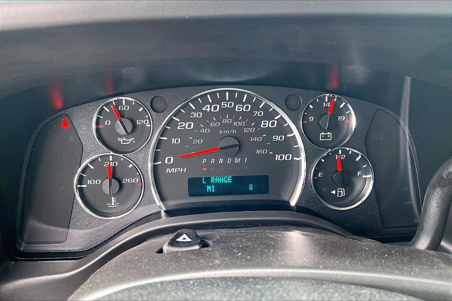 New 2026 Chevrolet Express 2500 w/ Driver Convenience Package RWD image 19