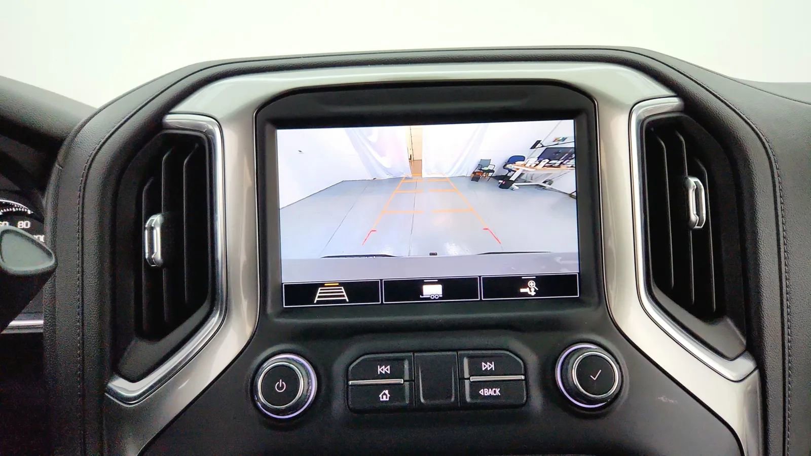 Used 2020 Chevrolet Silverado 1500 LT w/ All-Star Edition image 24