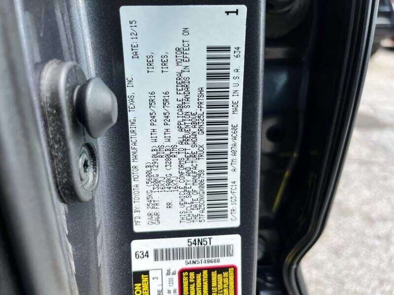 Used 2016 Toyota Tacoma SR5 RWD image 24