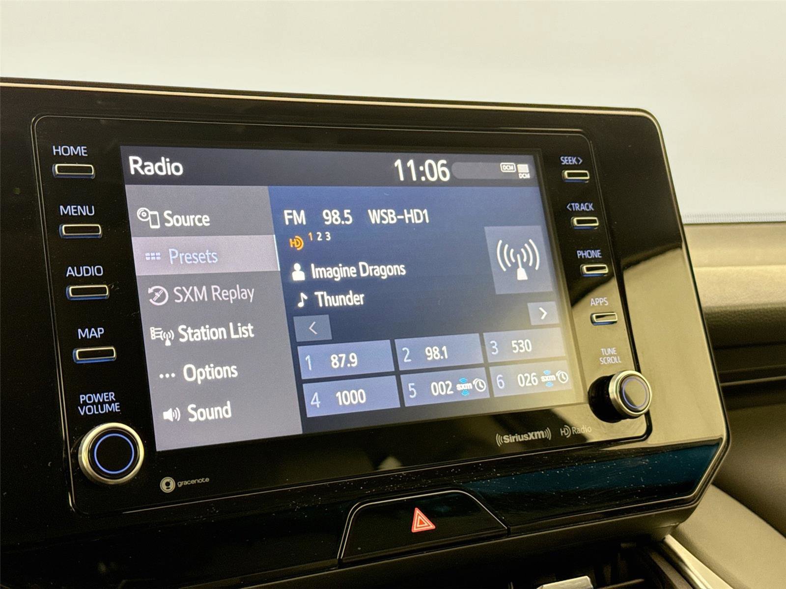 Certified 2022 Toyota Venza XLE image 20