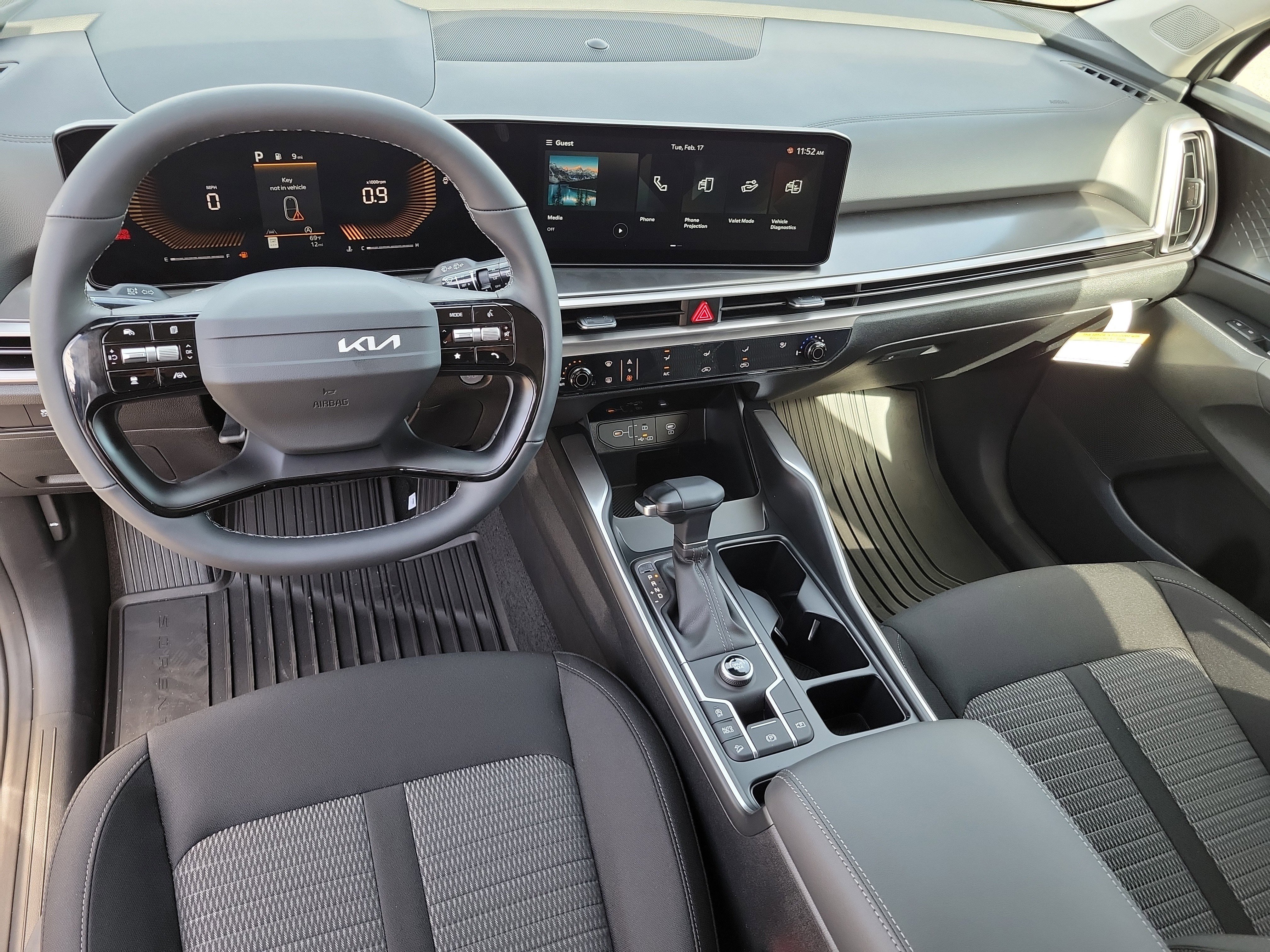 New 2026 Kia Sorento LX FWD image 8