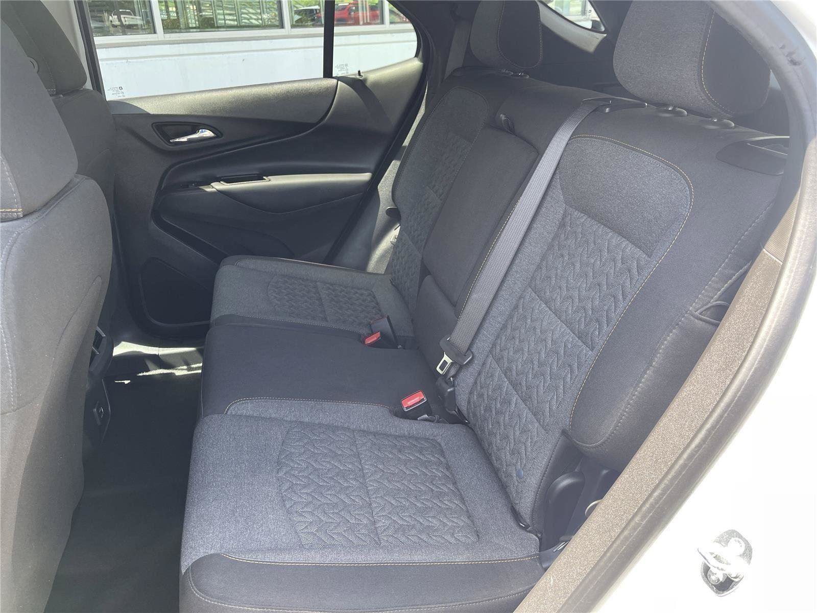 Used 2023 Chevrolet Equinox LT AWD/4WD image 35