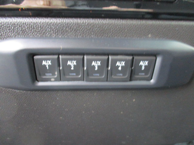 Used 2024 Chevrolet Silverado 2500 LT w/ Convenience Package AWD/4WD image 18