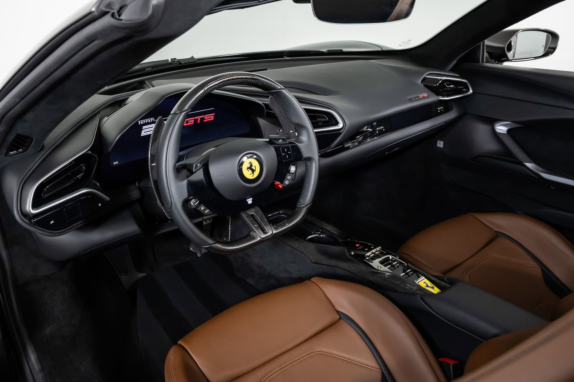 Used 2023 Ferrari 296 GTS RWD image 4