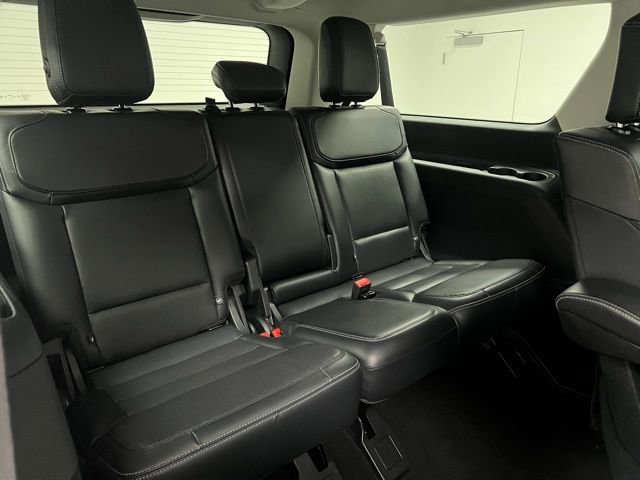 Used 2025 Ford Expedition Max Platinum AWD/4WD image 48