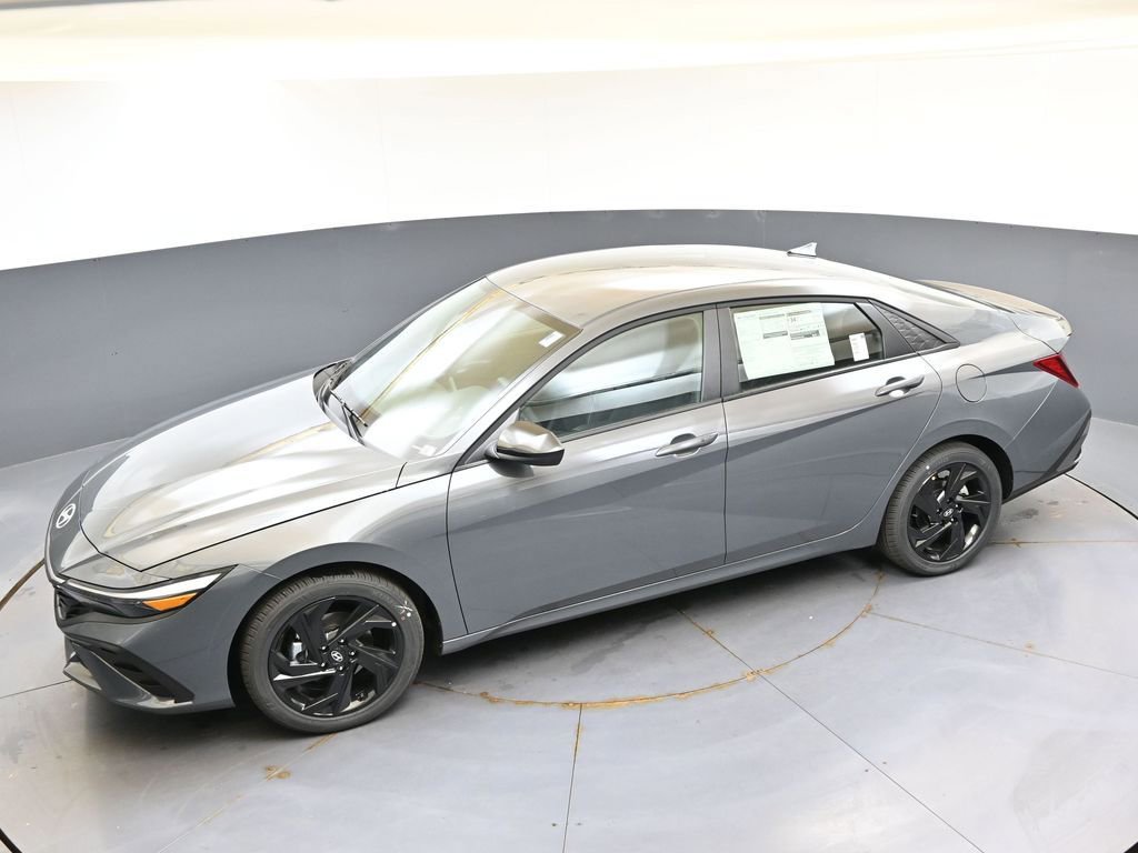 New 2026 Hyundai Elantra Sport FWD image 47