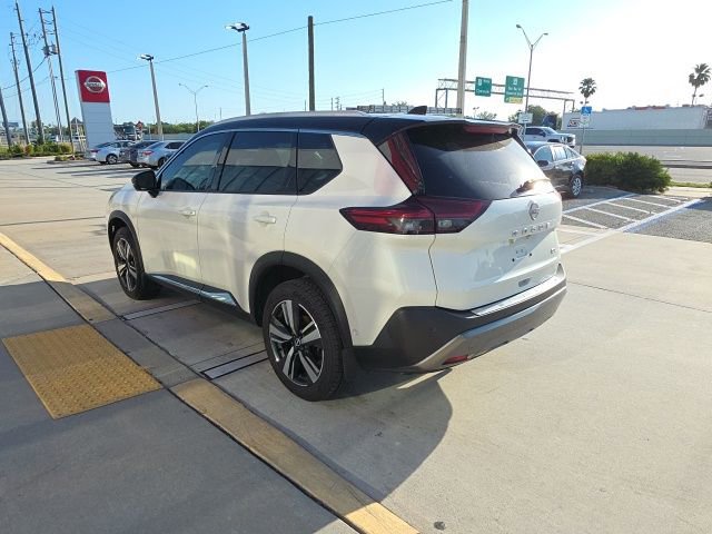 Used 2023 Nissan Rogue SL w/ SL Premium Package image 6