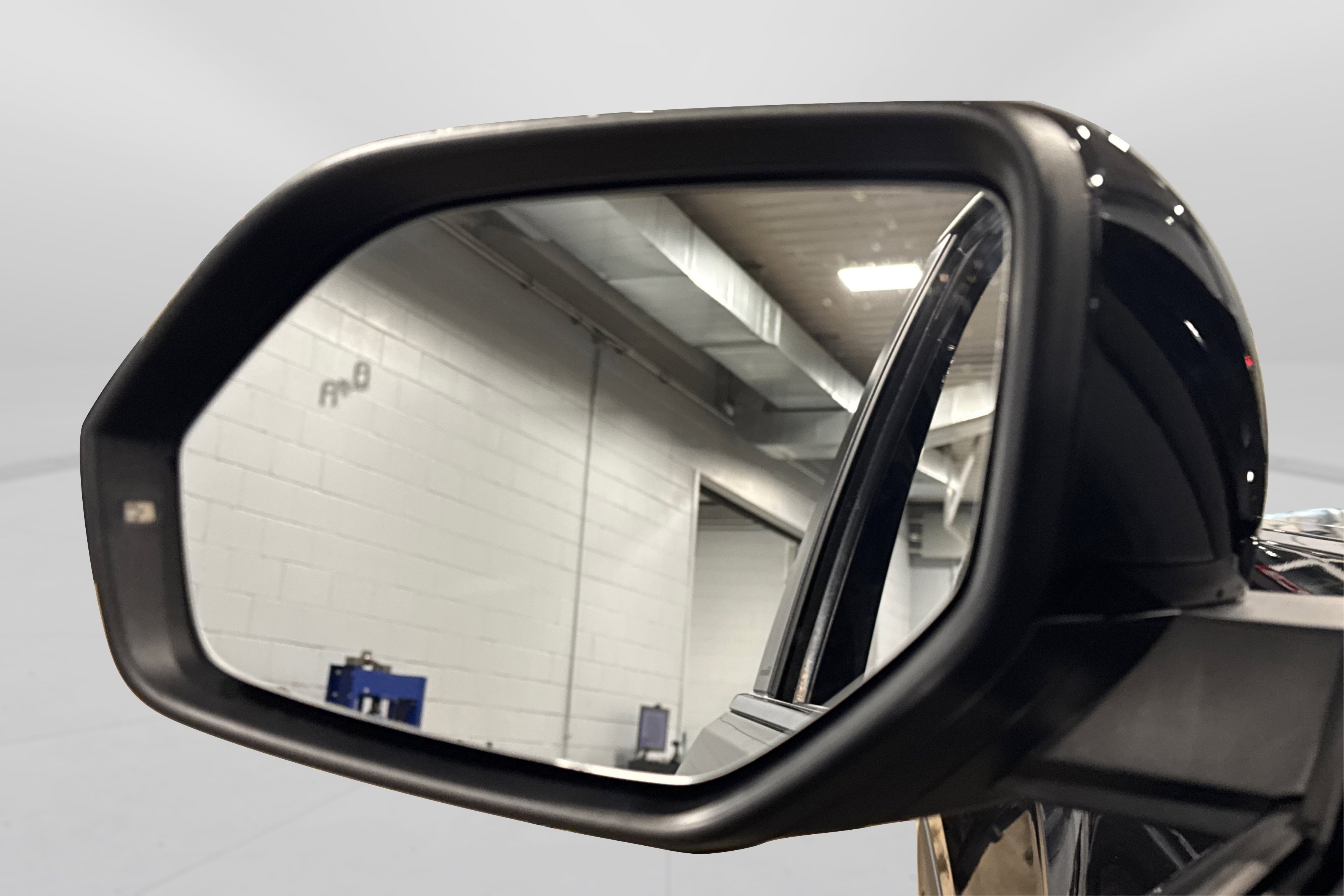 Used 2025 Volkswagen Atlas SE image 15