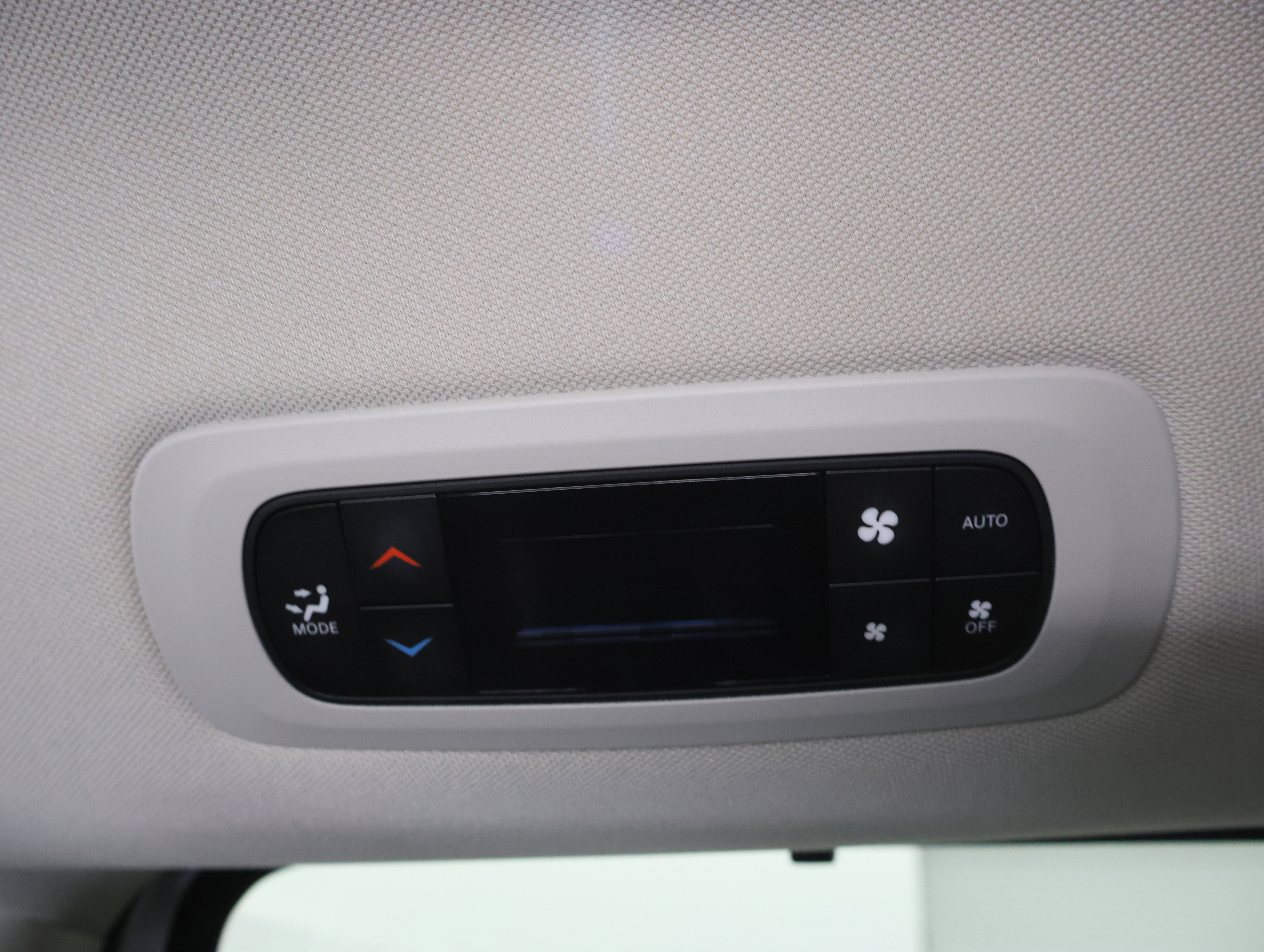 Used 2024 Chrysler Pacifica Touring-L image 37