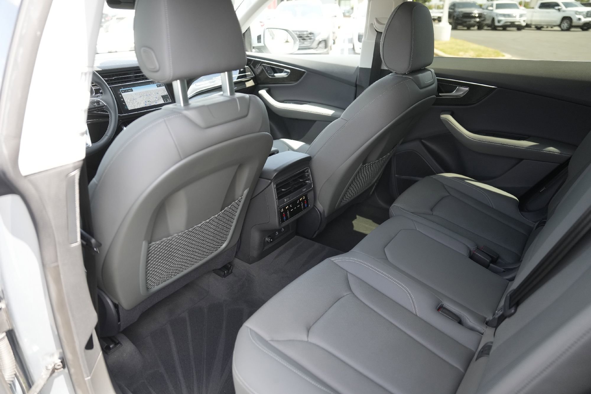 Certified 2025 Audi Q8 Premium Plus w/ Premium Plus Package image 27