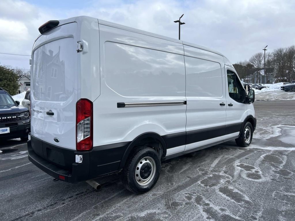 Used 2023 Ford Transit 250 Medium Roof image 5