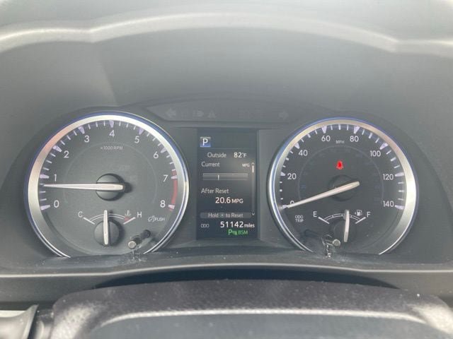 Used 2017 Toyota Highlander Limited AWD/4WD image 32