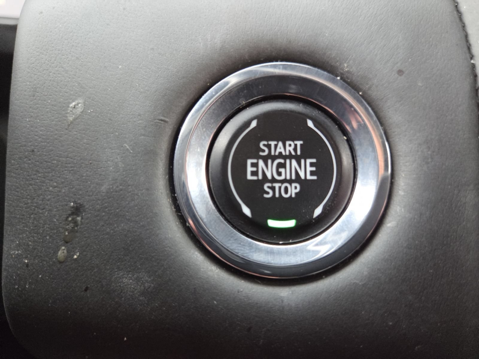 Used 2023 GMC Yukon Denali Ultimate AWD/4WD image 12