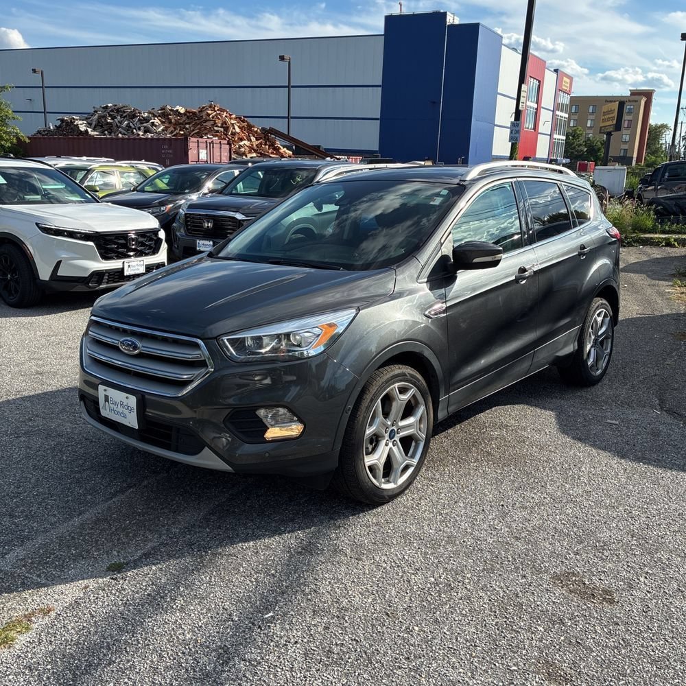Used 2019 Ford Escape Titanium AWD/4WD image 2
