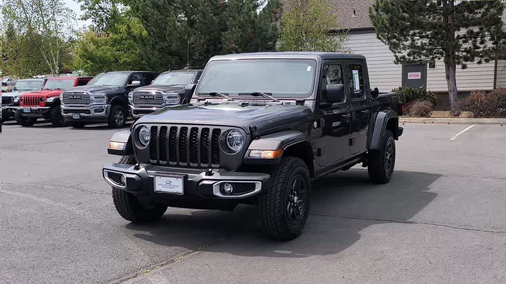 Used 2021 Jeep Gladiator Sport AWD/4WD image 4