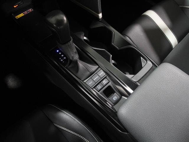 Used 2025 Toyota Camry SE image 15