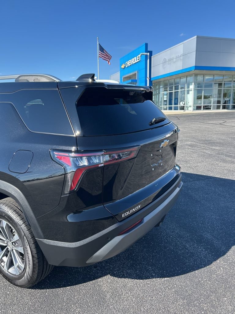 Used 2025 Chevrolet Equinox LT w/ Convenience Package II FWD image 10