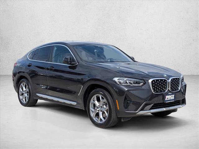 Used 2025 BMW X4 xDrive30i image 3