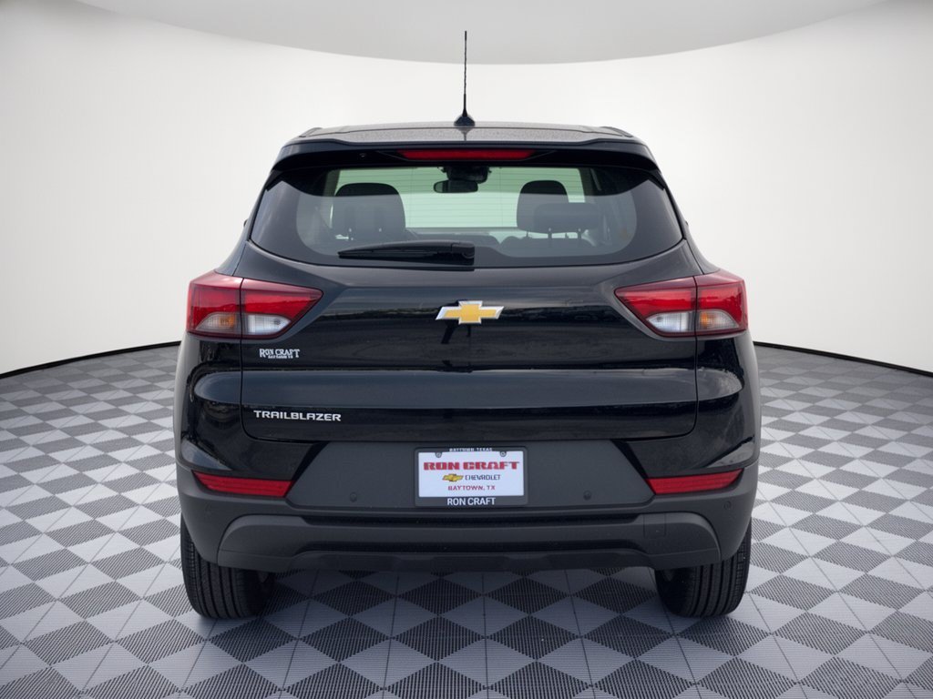 New 2026 Chevrolet TrailBlazer LS w/ LS Confidence Package FWD image 11
