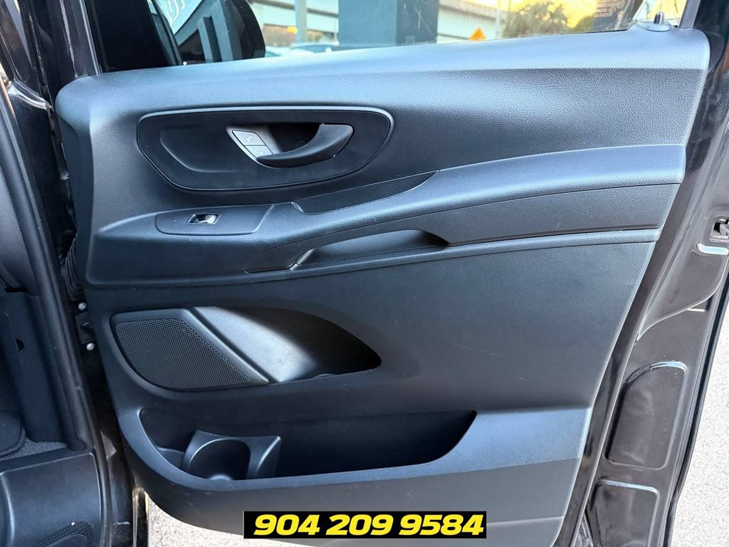 Used 2018 Mercedes-Benz Metris Passenger image 27