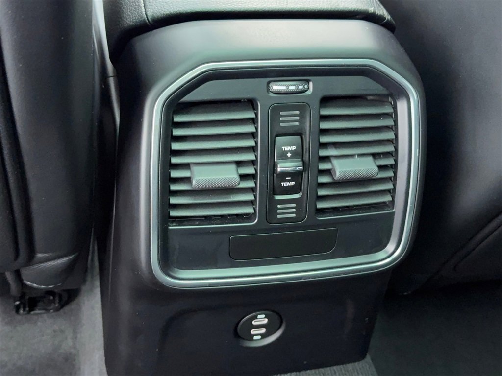 Used 2021 Porsche Macan S image 43