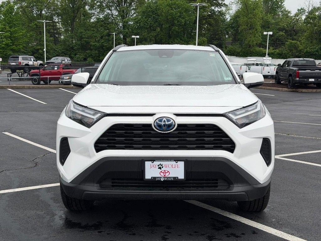Certified 2024 Toyota RAV4 LE AWD/4WD image 11