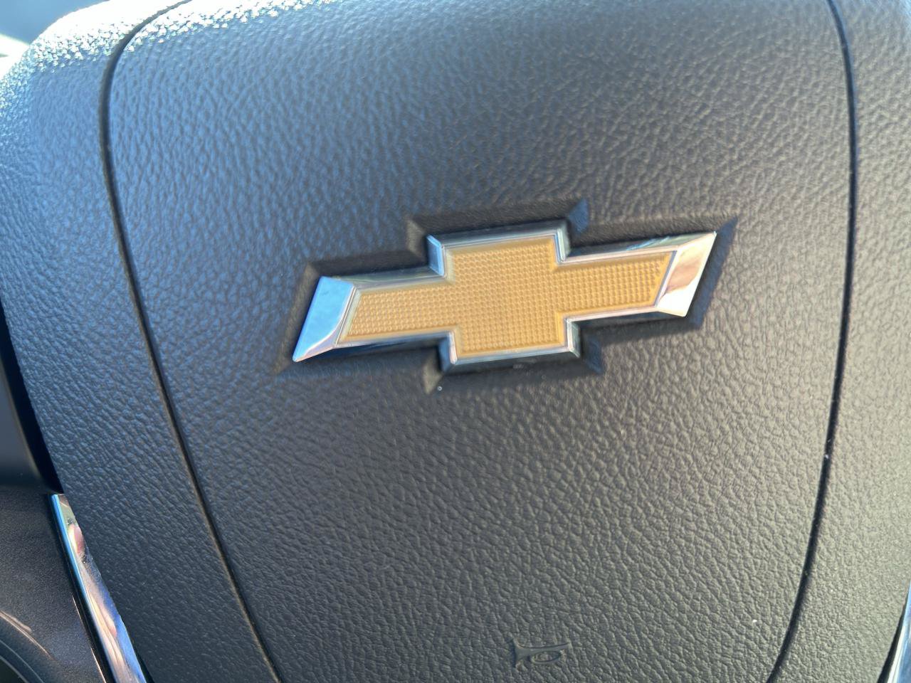Used 2015 Chevrolet Volt Premium w/ Premium Trim Package FWD image 20
