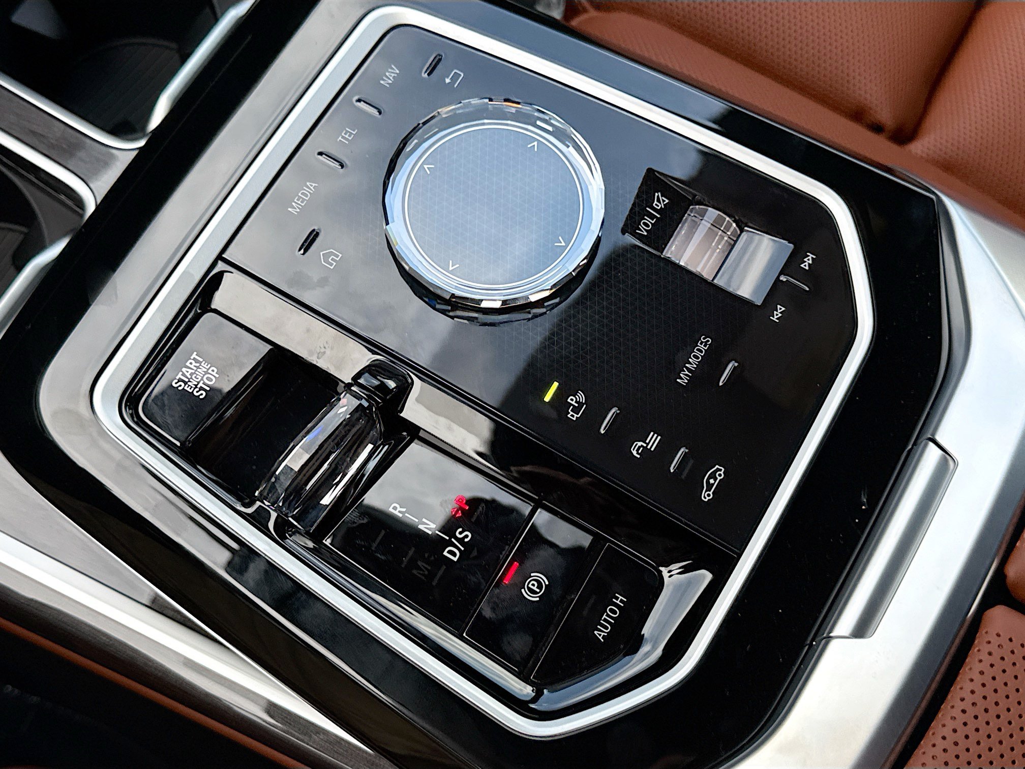 New 2026 BMW 750e xDrive AWD/4WD image 28