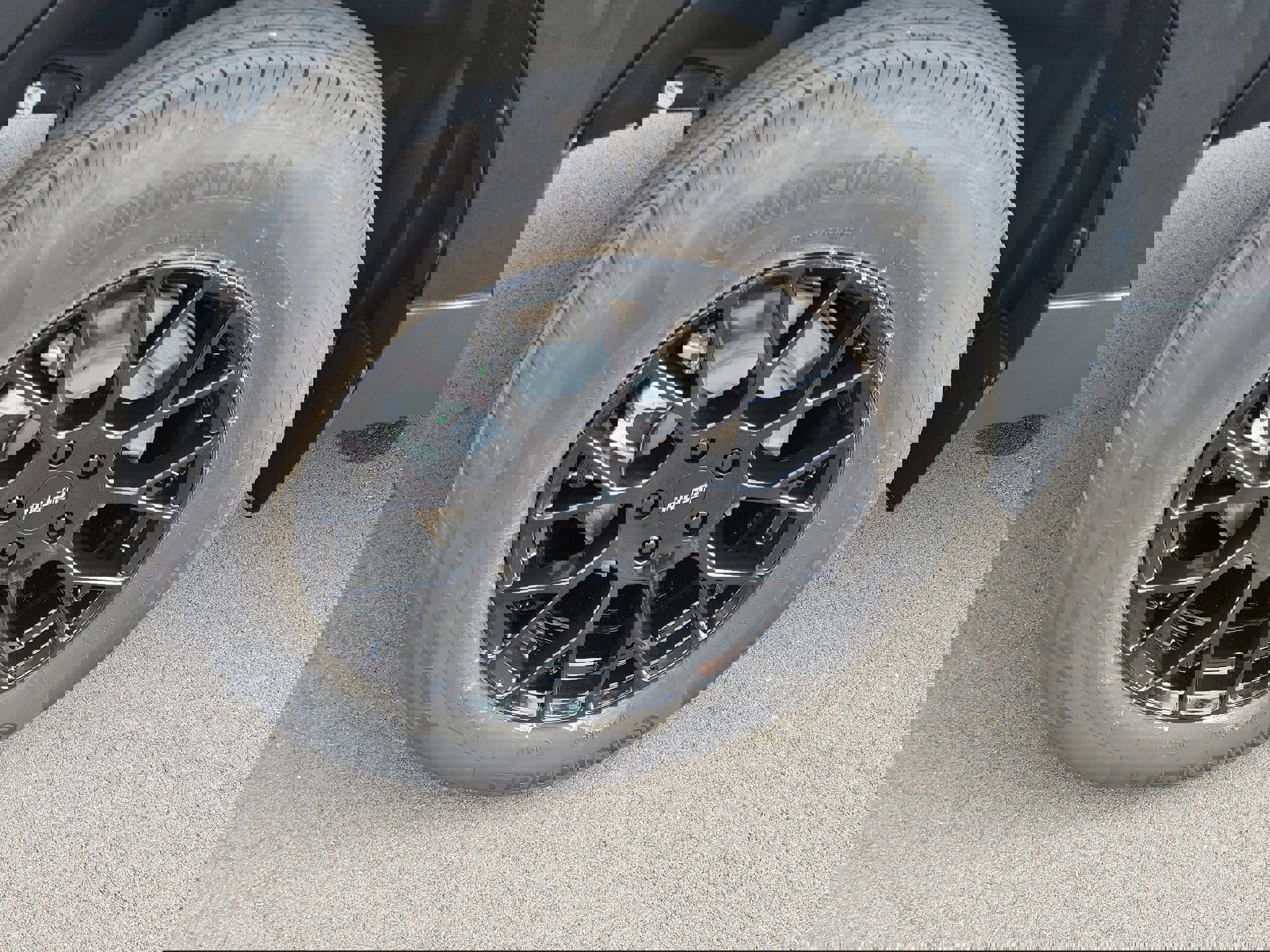 New 2025 Ford Maverick XL image 5