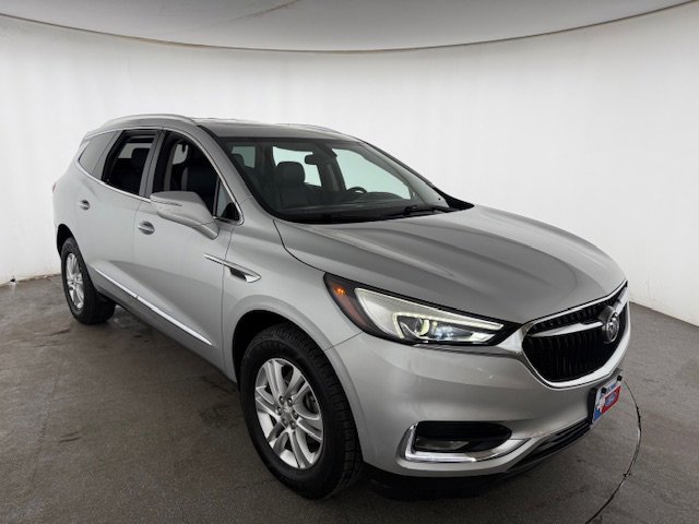 Used 2020 Buick Enclave Essence w/ Sound and Sites Package image 3