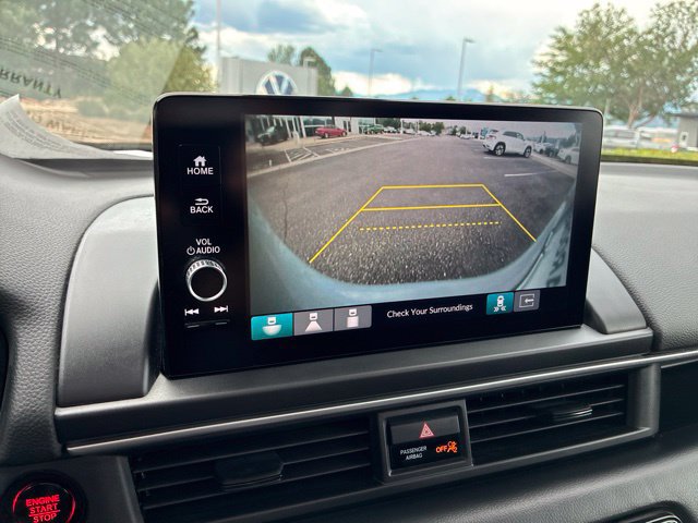 Used 2025 Honda Pilot Touring image 24
